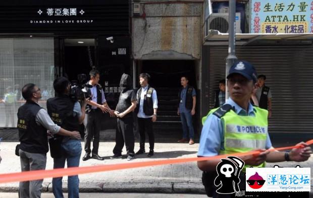 内地游客在港死亡 警方押疑犯重现犯罪过程(5)