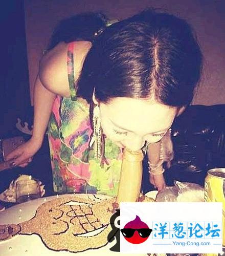 妹子的生日，祝你生日快乐，一定要吃完哦