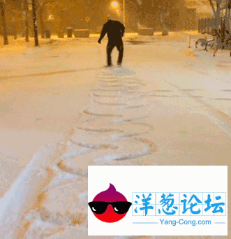 你哪里下雪了吗？呵呵好玩！