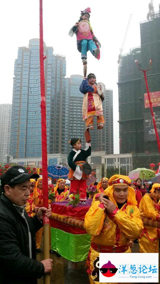 民间杂耍，可怜的孩子，台上十分钟，台下十年功啊