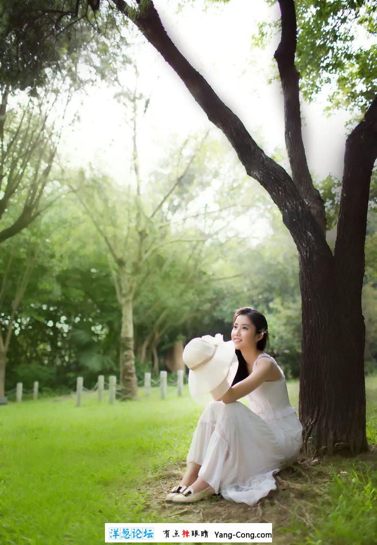 唯美清新旳女生图片小清新美女在森林唯美写真