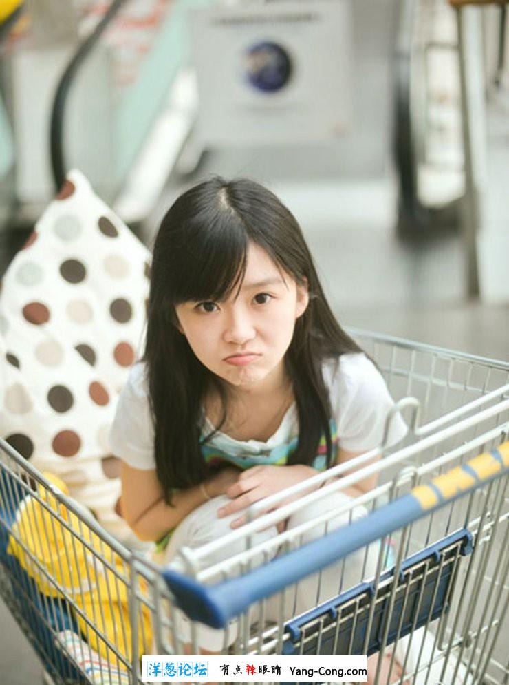 最美校服女神宋伊人活力青春写真