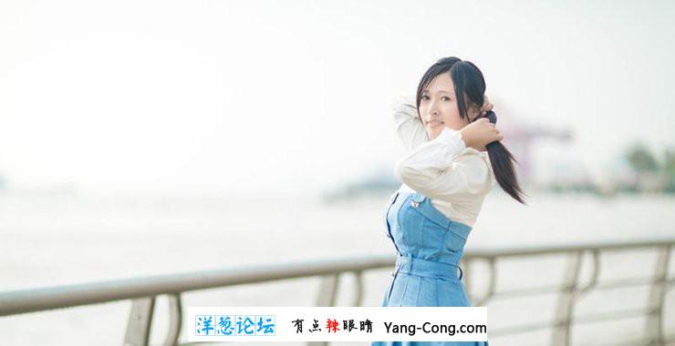 清纯美女海边望风唯美写真壁纸